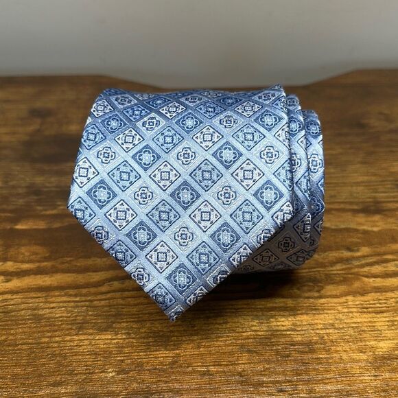 Donald J. Trump Tie Blue 100% Silk Necktie Signature Collection Hand Made - Picture 1 of 6